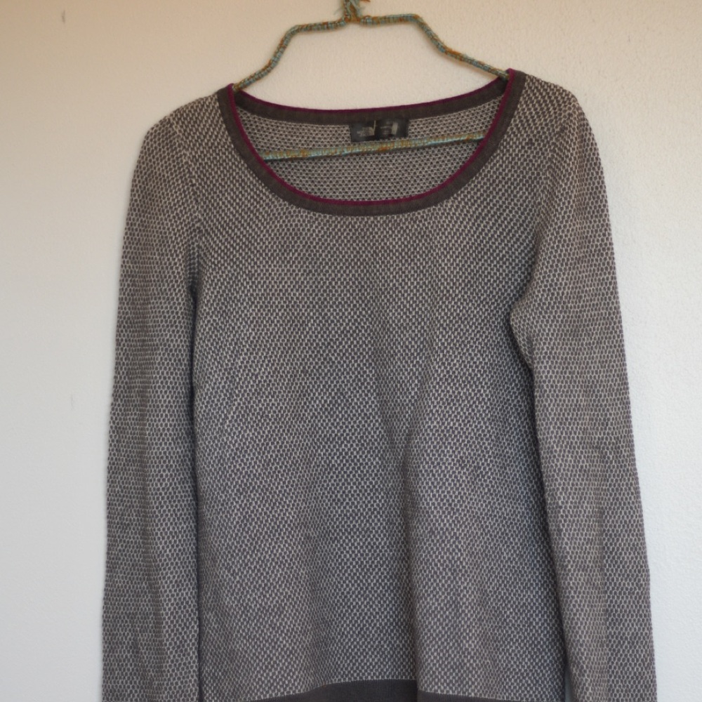 The North Face sweater